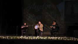 Ümummilli Lider Heydər Əliyevin 102 illiyinə həsr olunmuş təntənəli ədəbi-bədii tədbir təşkil edilib (FOTO)