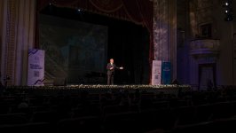 Ümummilli Lider Heydər Əliyevin 102 illiyinə həsr olunmuş təntənəli ədəbi-bədii tədbir təşkil edilib (FOTO)