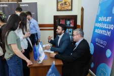 UNEC-də XVI Karyera Yarmarkası keçirilib (FOTO)