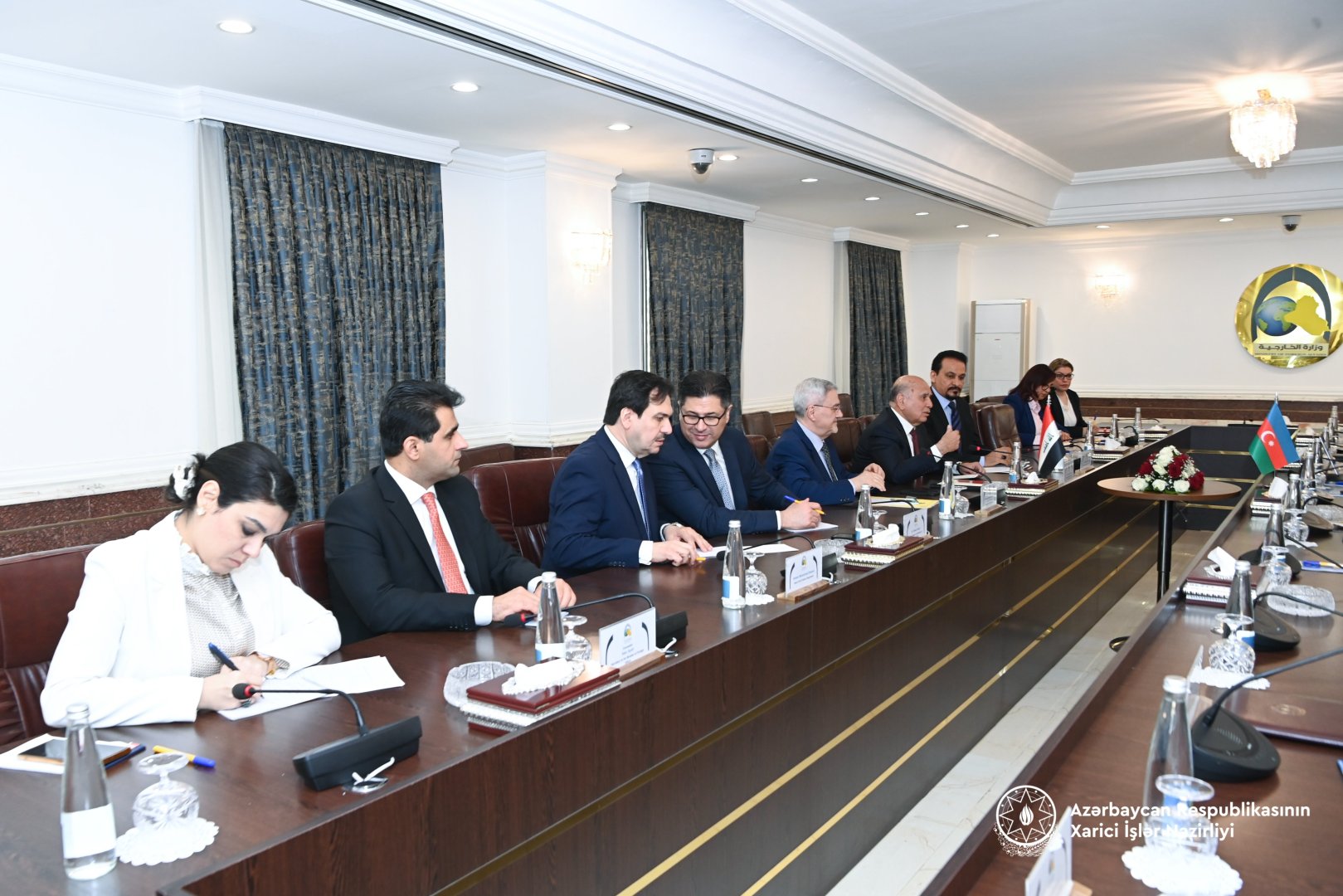 Azərbaycan və İraq XİN rəhbərlərinin geniş tərkibdə görüşü keçirilib (FOTO)