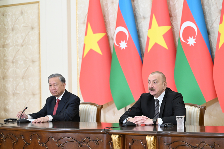 Prezident İlham Əliyev və Vyetnam Kommunist Partiyasının Mərkəzi Komitəsinin Baş katibi mətbuata bəyanatlarla çıxış ediblər (FOTO) (YENİLƏNİB)
