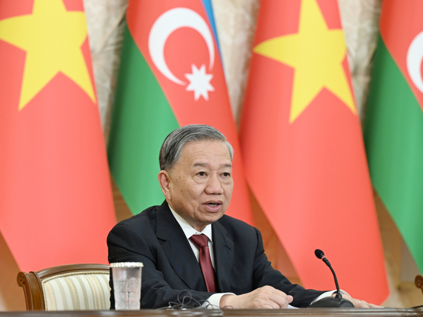 Prezident İlham Əliyev və Vyetnam Kommunist Partiyasının Mərkəzi Komitəsinin Baş katibi mətbuata bəyanatlarla çıxış ediblər (FOTO) (YENİLƏNİB)