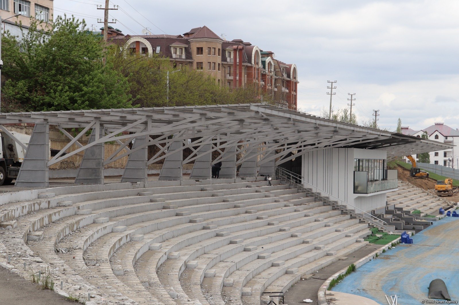 Xankəndi stadionunda təmir-bərpa işləri aparılır (FOTO)