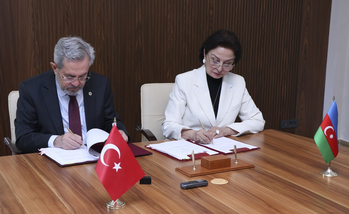 Ankara Universitetinin rektoru AzMİU-da: İkili diplom və elmi əməkdaşlığın əhatəsi genişlənir (FOTO)