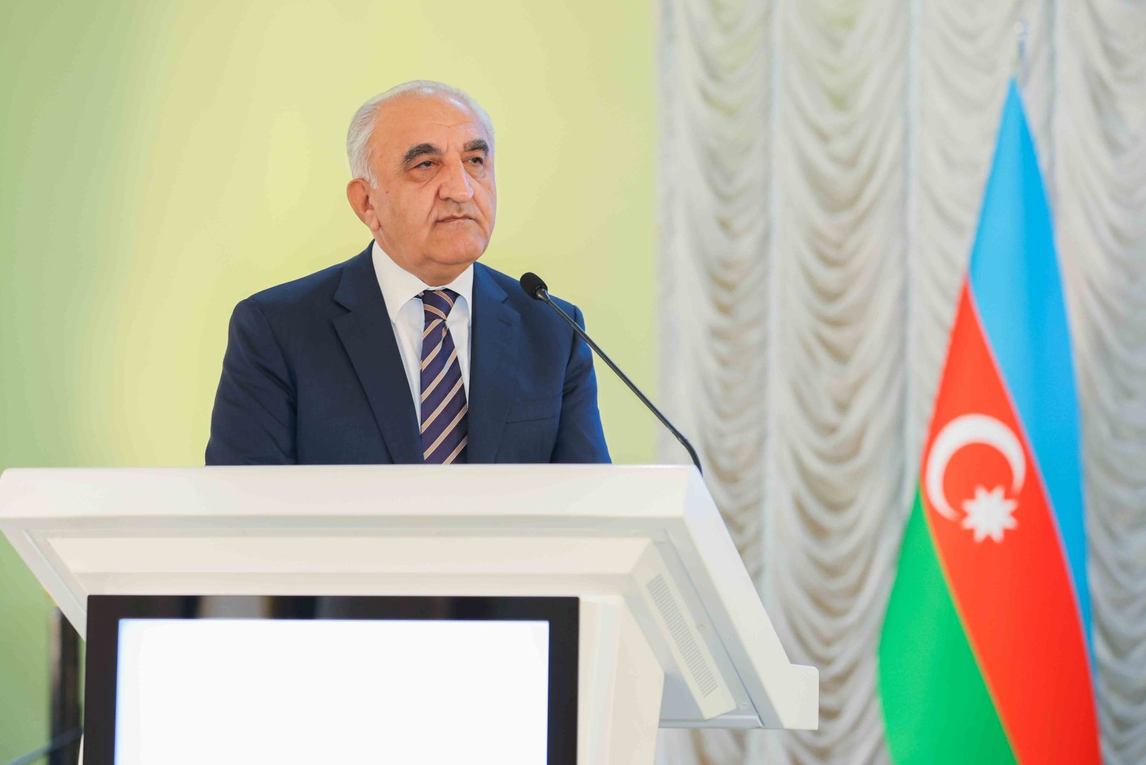 UNEC-də “Heydər Əliyev və müstəqil Azərbaycan quruculuğu strategiyası” adlı elmi-praktiki konfrans keçirilib (FOTO)