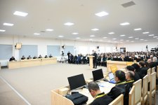 Məhkəmədə Ermənistan silahlı qüvvələri tərəfindən Kəlbəcərin işğalı zamanı əsir və girov götürülmüş azərbaycanlılara işgəncələr verilməsi ilə bağlı ifadələr dinlənilib (FOTO)