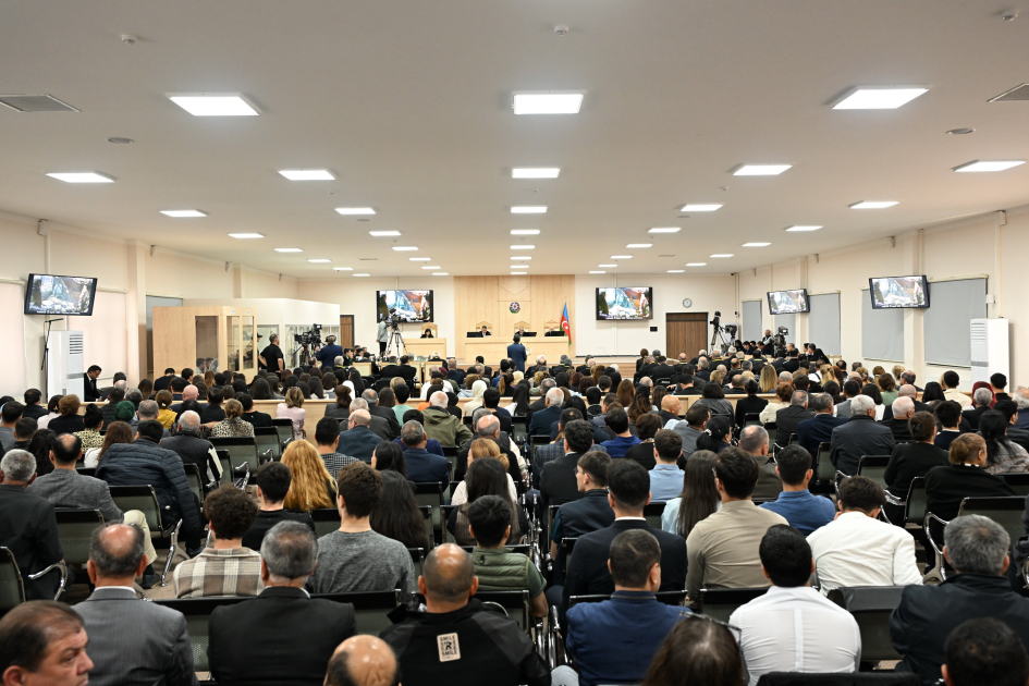 Məhkəmədə Ermənistan silahlı qüvvələri tərəfindən Kəlbəcərin işğalı zamanı əsir və girov götürülmüş azərbaycanlılara işgəncələr verilməsi ilə bağlı ifadələr dinlənilib (FOTO)