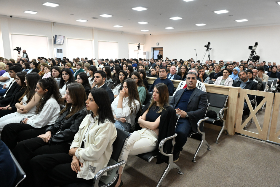 Məhkəmədə Ermənistan silahlı qüvvələri tərəfindən Kəlbəcərin işğalı zamanı əsir və girov götürülmüş azərbaycanlılara işgəncələr verilməsi ilə bağlı ifadələr dinlənilib (FOTO)