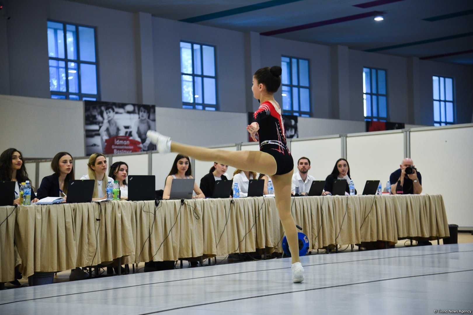 Bakıda “Aerobika gimnastikası üzrə 9-cu ölkə çempionatı və Bakı birinciliyi” start götürüb (FOTO)
