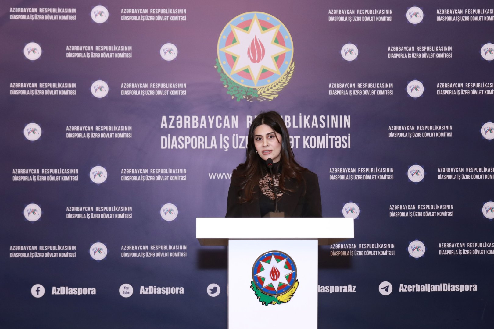 Ümummilli Lider Heydər Əliyevin anadan olmasının 102-ci ildönümü Diasporla İş üzrə Dövlət Komitəsində qeyd edilib (FOTO)