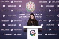 Ümummilli Lider Heydər Əliyevin anadan olmasının 102-ci ildönümü Diasporla İş üzrə Dövlət Komitəsində qeyd edilib (FOTO)