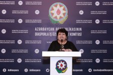 Ümummilli Lider Heydər Əliyevin anadan olmasının 102-ci ildönümü Diasporla İş üzrə Dövlət Komitəsində qeyd edilib (FOTO)