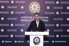 Ümummilli Lider Heydər Əliyevin anadan olmasının 102-ci ildönümü Diasporla İş üzrə Dövlət Komitəsində qeyd edilib (FOTO)