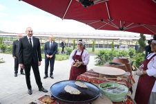 Prezident İlham Əliyev “Qoç Ət” Kəndli Fermer Təsərrüfatı MMC-nin Xocalının Xanabad kəndindəki heyvandarlıq kompleksinin açılışında iştirak edib (YENİLƏNİB) (FOTO)