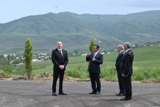 Prezident İlham Əliyev “Qoç Ət” Kəndli Fermer Təsərrüfatı MMC-nin Xocalının Xanabad kəndindəki heyvandarlıq kompleksinin açılışında iştirak edib (YENİLƏNİB) (FOTO)