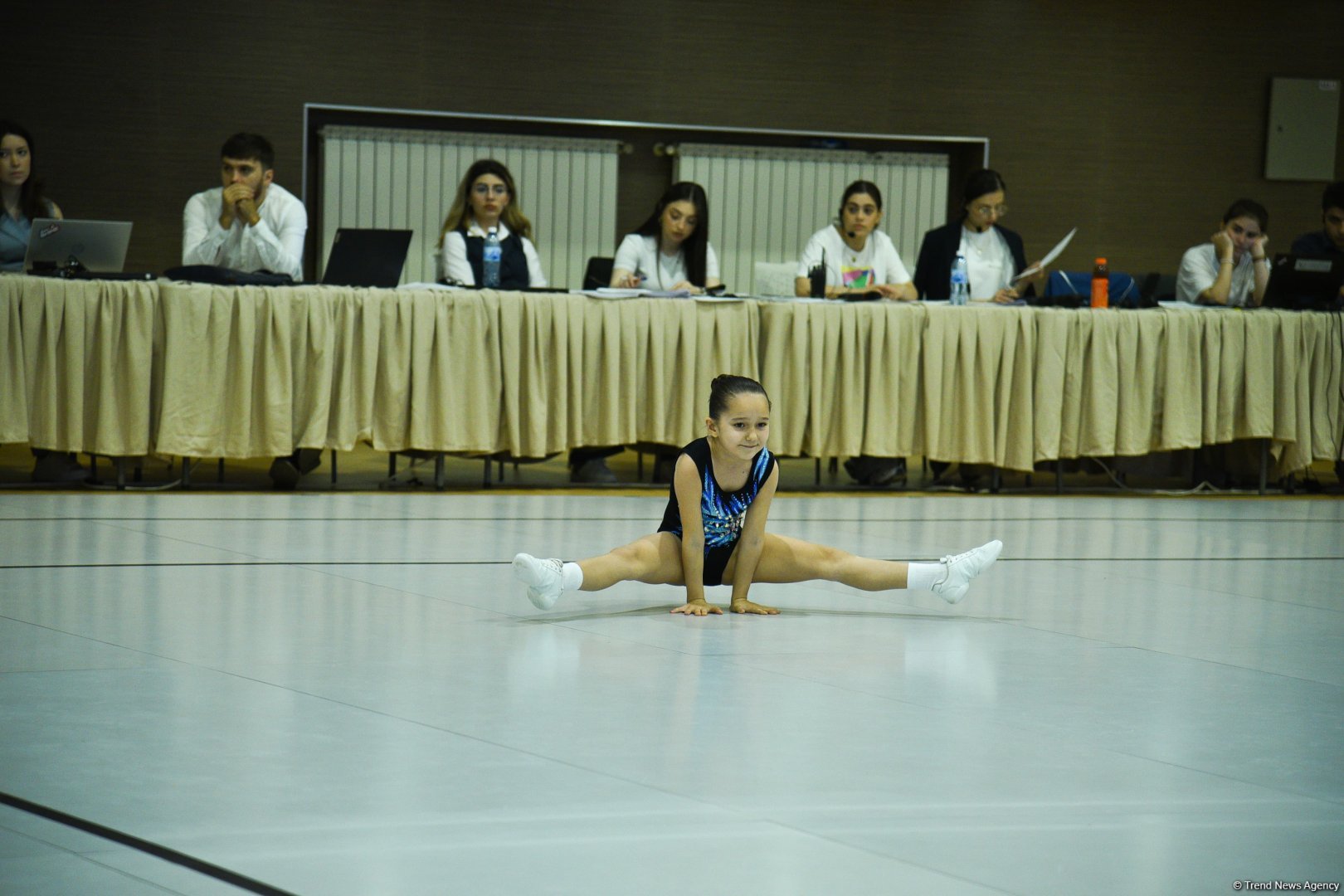 Bakıda “Aerobika gimnastikası üzrə 9-cu ölkə çempionatı və Bakı birinciliyi”nin ikinci günü keçirilir (FOTO)