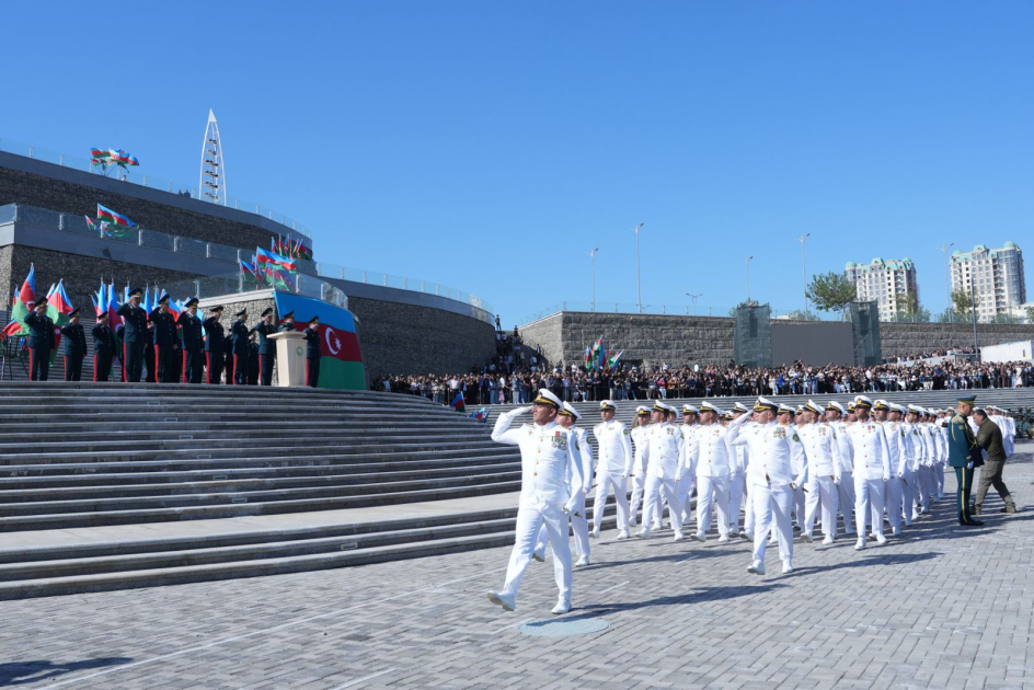 Dövlət Sərhəd Xidmətinin Akademiyasını bu il 168 kursant bitirib (FOTO)