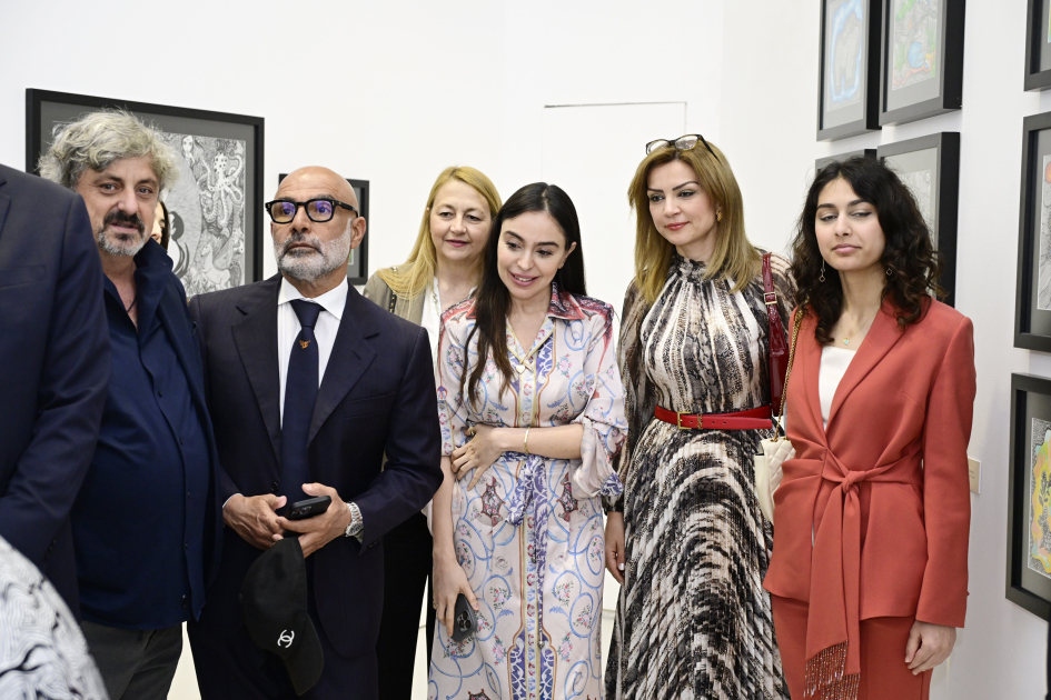 Heydər Əliyev Fondunun vitse-prezidenti Leyla Əliyeva və Arzu Əliyeva Romada MAMA “Ana təbiət” sərgisinin təqdimatında iştirak ediblər (FOTO)