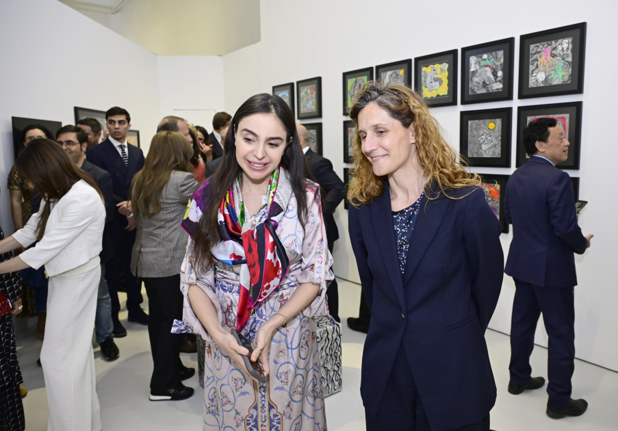Heydər Əliyev Fondunun vitse-prezidenti Leyla Əliyeva və Arzu Əliyeva Romada MAMA “Ana təbiət” sərgisinin təqdimatında iştirak ediblər (FOTO)