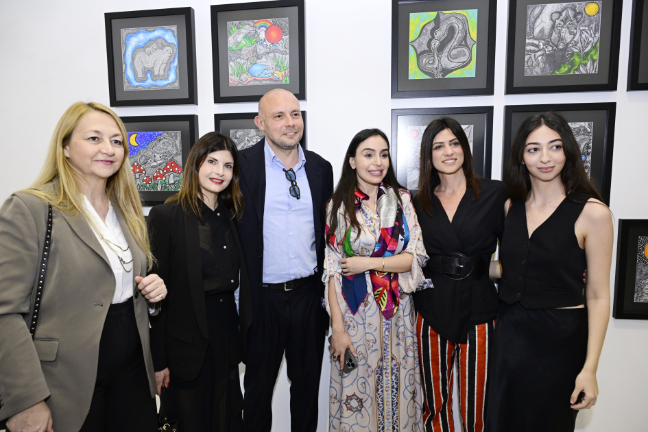Heydər Əliyev Fondunun vitse-prezidenti Leyla Əliyeva və Arzu Əliyeva Romada MAMA “Ana təbiət” sərgisinin təqdimatında iştirak ediblər (FOTO)