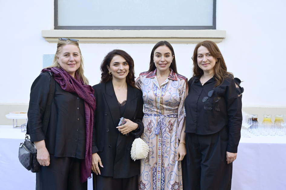 Heydər Əliyev Fondunun vitse-prezidenti Leyla Əliyeva və Arzu Əliyeva Romada MAMA “Ana təbiət” sərgisinin təqdimatında iştirak ediblər (FOTO)