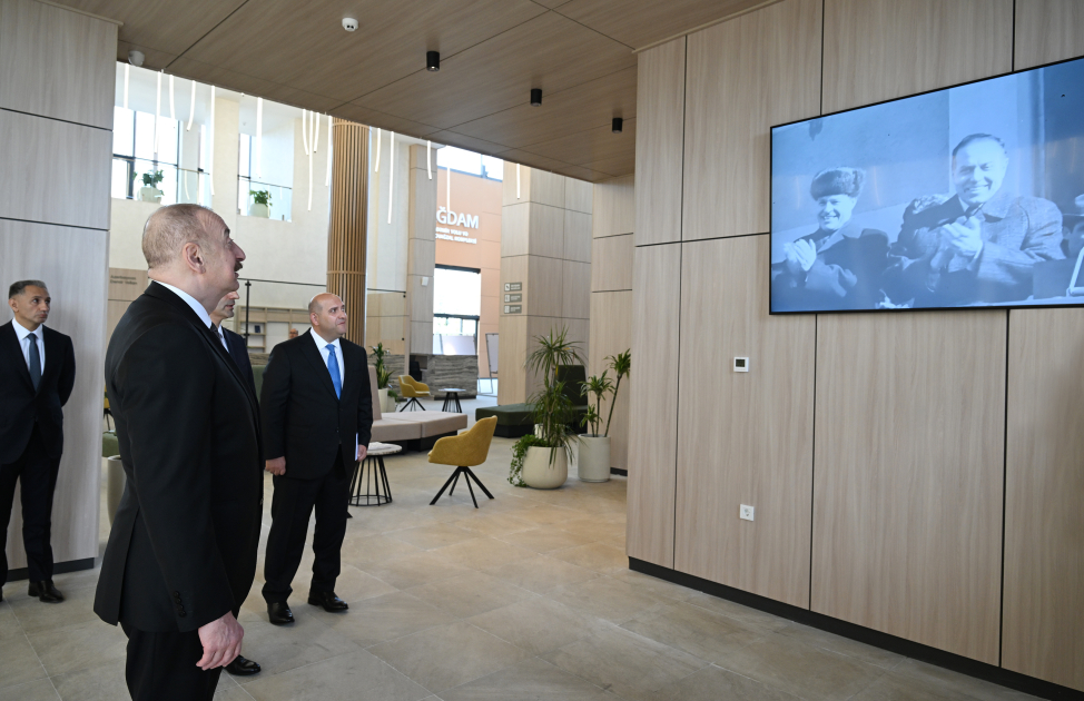 Prezident İlham Əliyev Ağdam Dəmir Yolu və Avtovağzal Kompleksinin açılışında iştirak edib (YENİLƏNİB) (FOTO)