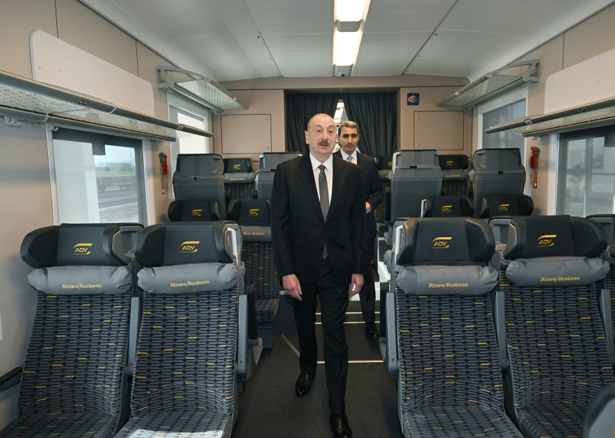 Prezident İlham Əliyev Ağdam Dəmir Yolu və Avtovağzal Kompleksinin açılışında iştirak edib (YENİLƏNİB) (FOTO)