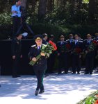 Prokurorluq əməkdaşları Fəxri Xiyabanı ziyarət edib (FOTO)