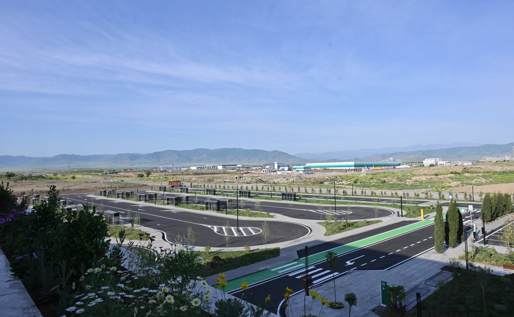 Prezident İlham Əliyev Ağdam Dəmir Yolu və Avtovağzal Kompleksinin açılışında iştirak edib (YENİLƏNİB) (FOTO/VİDEO)