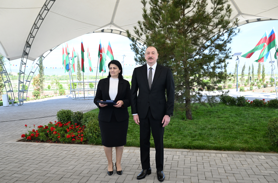 Prezident İlham Əliyev Ağdam rayonunun Kəngərli kəndinin birinci mərhələsinin açılışında iştirak edib (FOTO) (YENİLƏNİB)