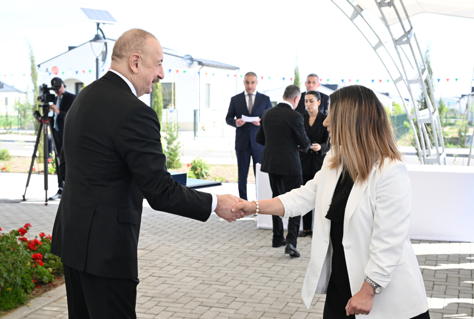 Prezident İlham Əliyev Ağdam rayonunun Kəngərli kəndinin birinci mərhələsinin açılışında iştirak edib (FOTO) (YENİLƏNİB)