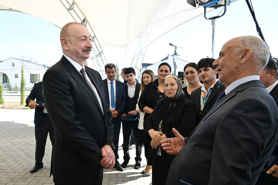 Prezident İlham Əliyev Ağdam rayonunun Kəngərli kəndinin birinci mərhələsinin açılışında iştirak edib (FOTO) (YENİLƏNİB)