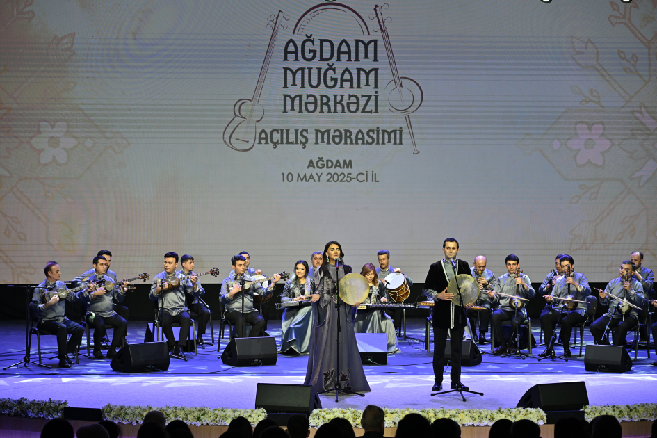 Prezident İlham Əliyev və Birinci xanım Mehriban Əliyeva Ağdam Muğam Mərkəzinin açılışında iştirak ediblər (FOTO/VİDEO) (YENİLƏNİB-3)