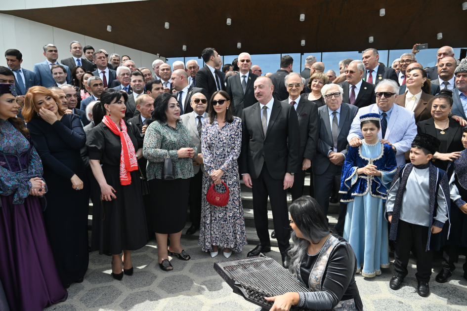 “Qarabağ, can Qarabağ, ana yurdum!” - Prezident İlham Əliyevin Ağdama səfərindən səmimi görüntülər (VİDEO)