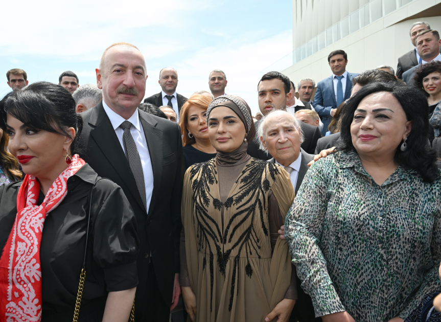 Prezident İlham Əliyev və Birinci xanım Mehriban Əliyeva Ağdam Muğam Mərkəzinin açılışında iştirak ediblər (FOTO/VİDEO) (YENİLƏNİB-3)