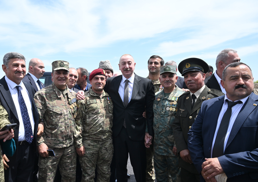 Prezident İlham Əliyev və Birinci xanım Mehriban Əliyeva Ağdam Muğam Mərkəzinin açılışında iştirak ediblər (FOTO/VİDEO) (YENİLƏNİB-3)