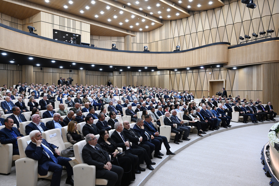 Prezident İlham Əliyev və Birinci xanım Mehriban Əliyeva Ağdam Muğam Mərkəzinin açılışında iştirak ediblər (FOTO/VİDEO) (YENİLƏNİB-3)