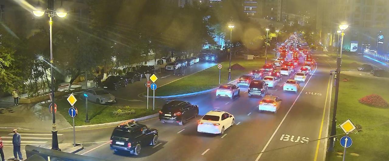 Sürücülərin NƏZƏRİNƏ: Paytaxtın bir sıra yollarında tıxac var - SİYAHI (FOTO)