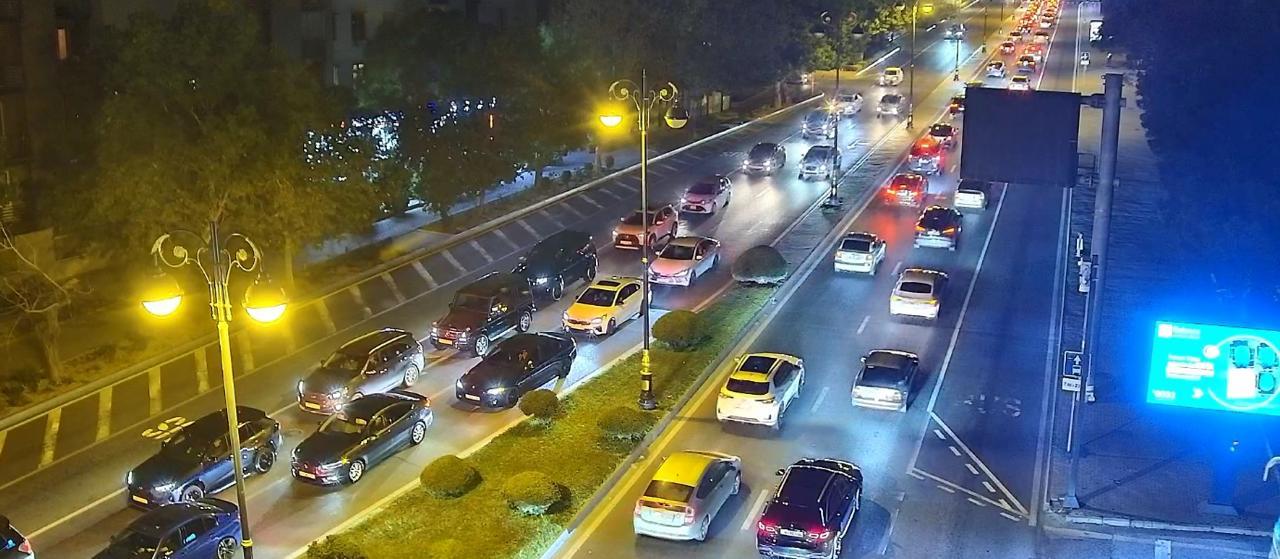 Sürücülərin NƏZƏRİNƏ: Paytaxtın bir sıra yollarında tıxac var - SİYAHI (FOTO)