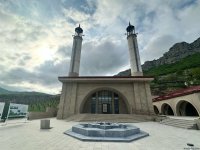 Daşaltı kənd məscidi Qarabağ memarlıq məktəbinin ənənələrinə uyğun inşa olunub (FOTO)
