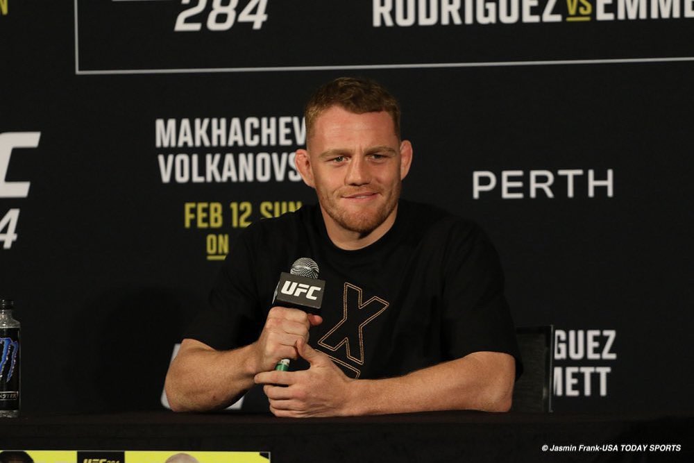 Cek Maddalena yüngül çəkidə yeni UFC çempionu oldu