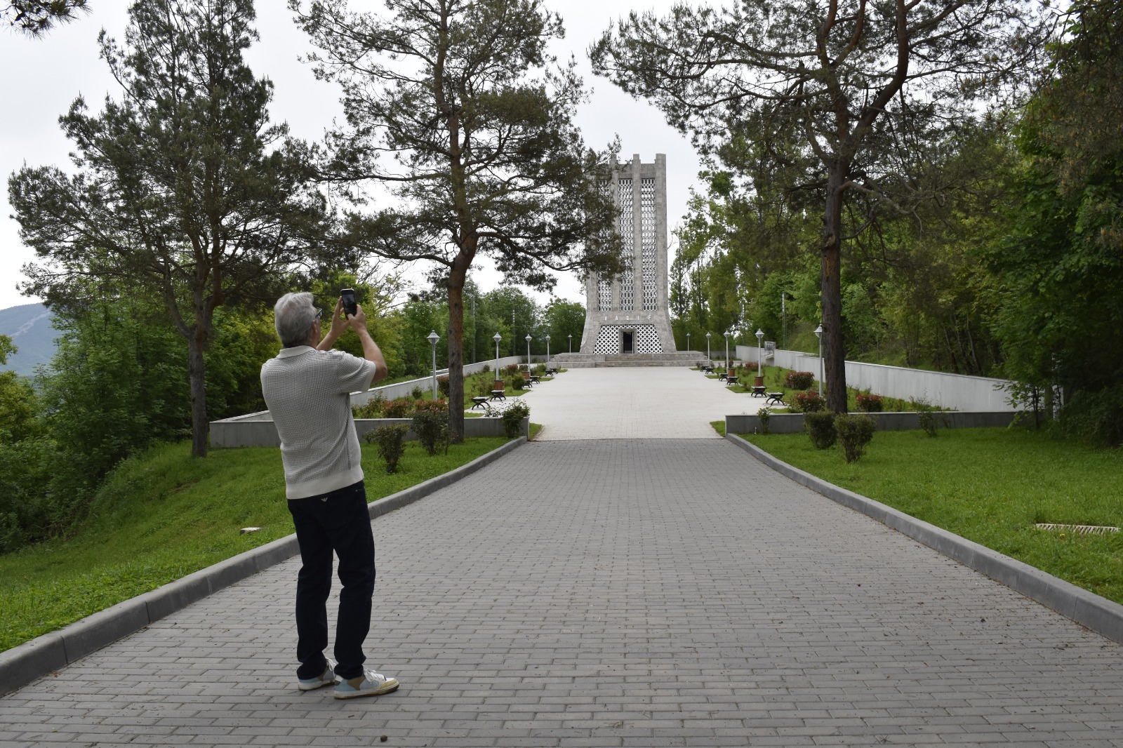 Azad edilmiş ərazilərdə bərpa işləri çox sürətli templərlə gedir - Avstraliyalı hüquqşünas (FOTO)
