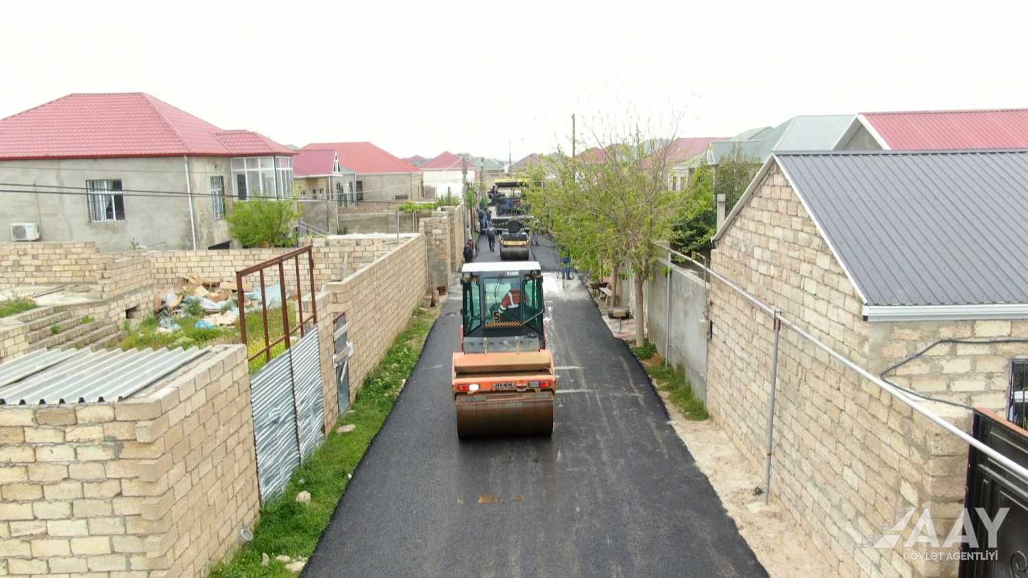 Bakıda bu küçənin təmiri yekunlaşmaq üzrədir (FOTO/VİDEO)