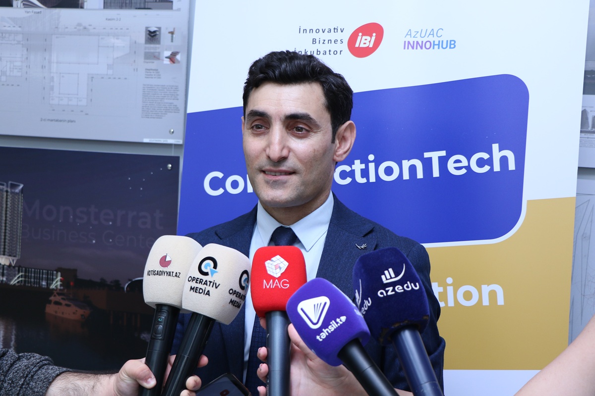 Startap yolunda ilk addım: Tələbə gənclər Hakatonda bacarığını nümayiş etdirir (FOTO)