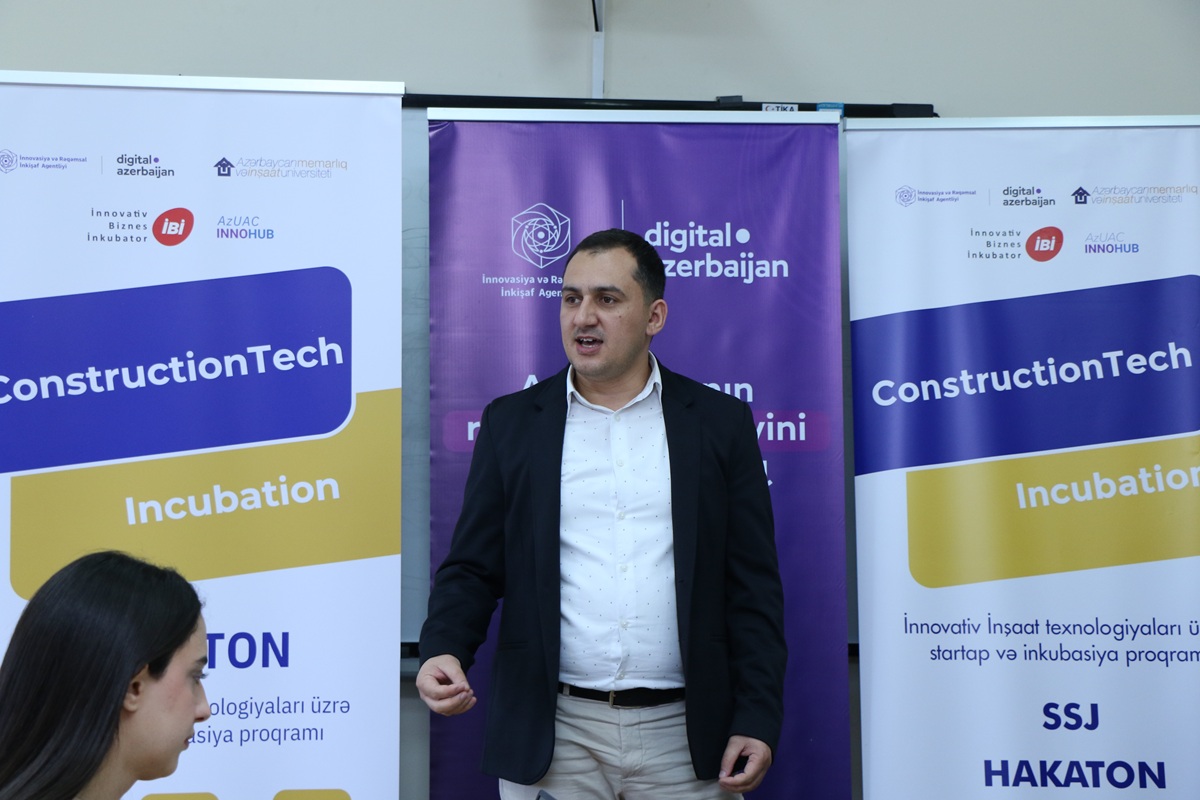 Startap yolunda ilk addım: Tələbə gənclər Hakatonda bacarığını nümayiş etdirir (FOTO)