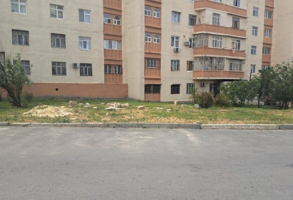 Yeni Günəşli qəsəbəsində özbaşına quraşdırılan obyekt sökülüb (FOTO)