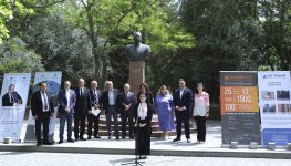 AzMİU-da “Elmdə Addımlar: TEC Günləri” çərçivəsində “Gələcəyin Qurucuları” layihəsinə start verilib (FOTO)