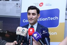 Startap yolunda ilk addım: Tələbə gənclər Hakatonda bacarığını nümayiş etdirir (FOTO)
