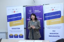 Startap yolunda ilk addım: Tələbə gənclər Hakatonda bacarığını nümayiş etdirir (FOTO)