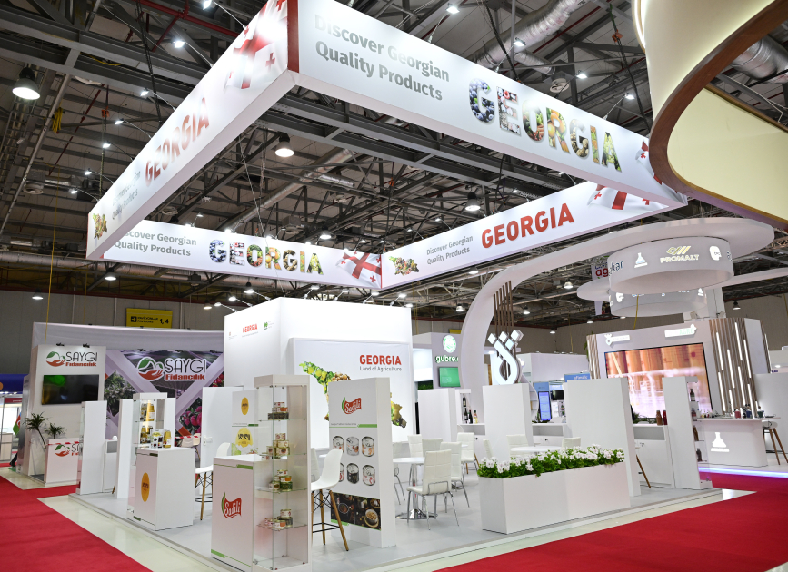 Prezident İlham Əliyev “InterFood Azerbaijan” və “Caspian Agro” sərgiləri ilə tanış olub (FOTO) (YENİLƏNİB)